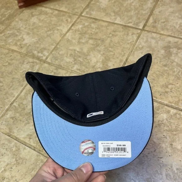 New Era Houston Astros 2017 World Series Champions Groovy Patch Blue UV 7 3/8 - Picture 4 of 10